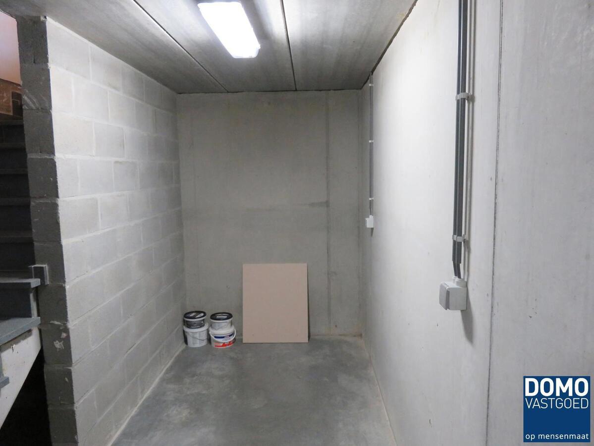 Ruime woning met 5 slaapkamers, tuin en garage 