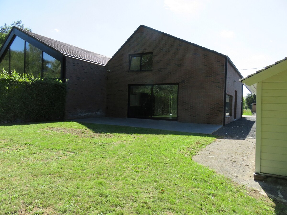 Prachtig Halfopen bebouwing in het hartje van Bolderberg 