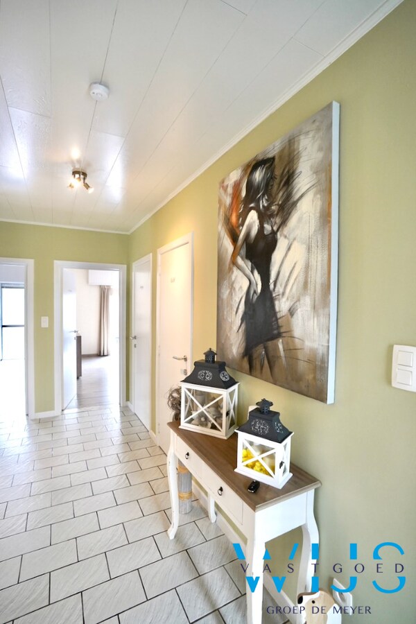 Bungalow met zwembad &amp; bijgebouw te Ertvelde ! 