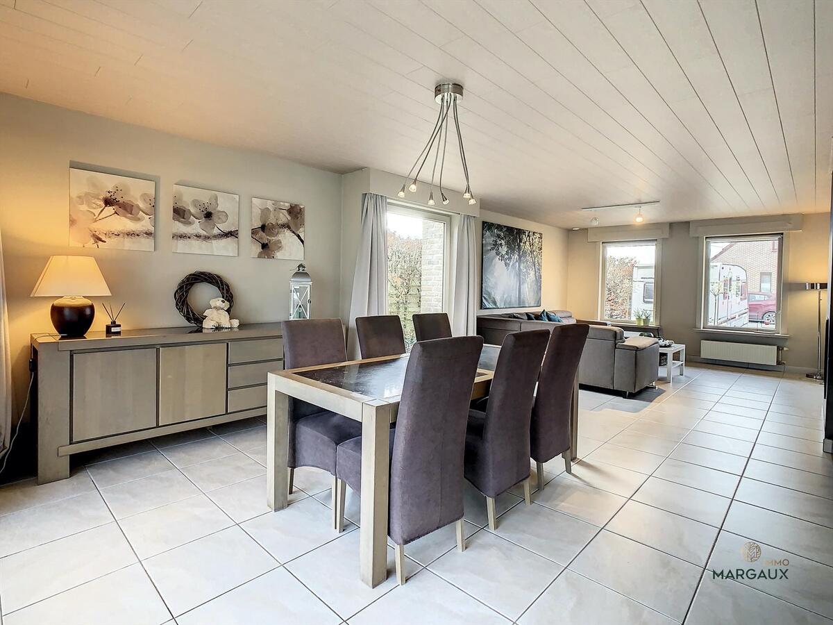 Rustig gelegen vrijstaande villa met grote tuin 