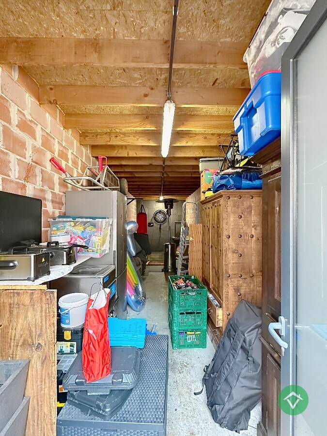 Verrassende rijwoning met 3 slaapkamers en garage te Oostende 