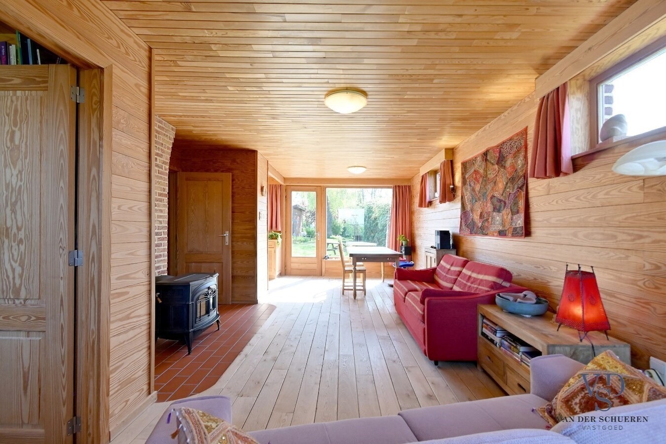 Landelijk gelegen open bebouwing op een uitzonderlijk perceel (1585m²) 