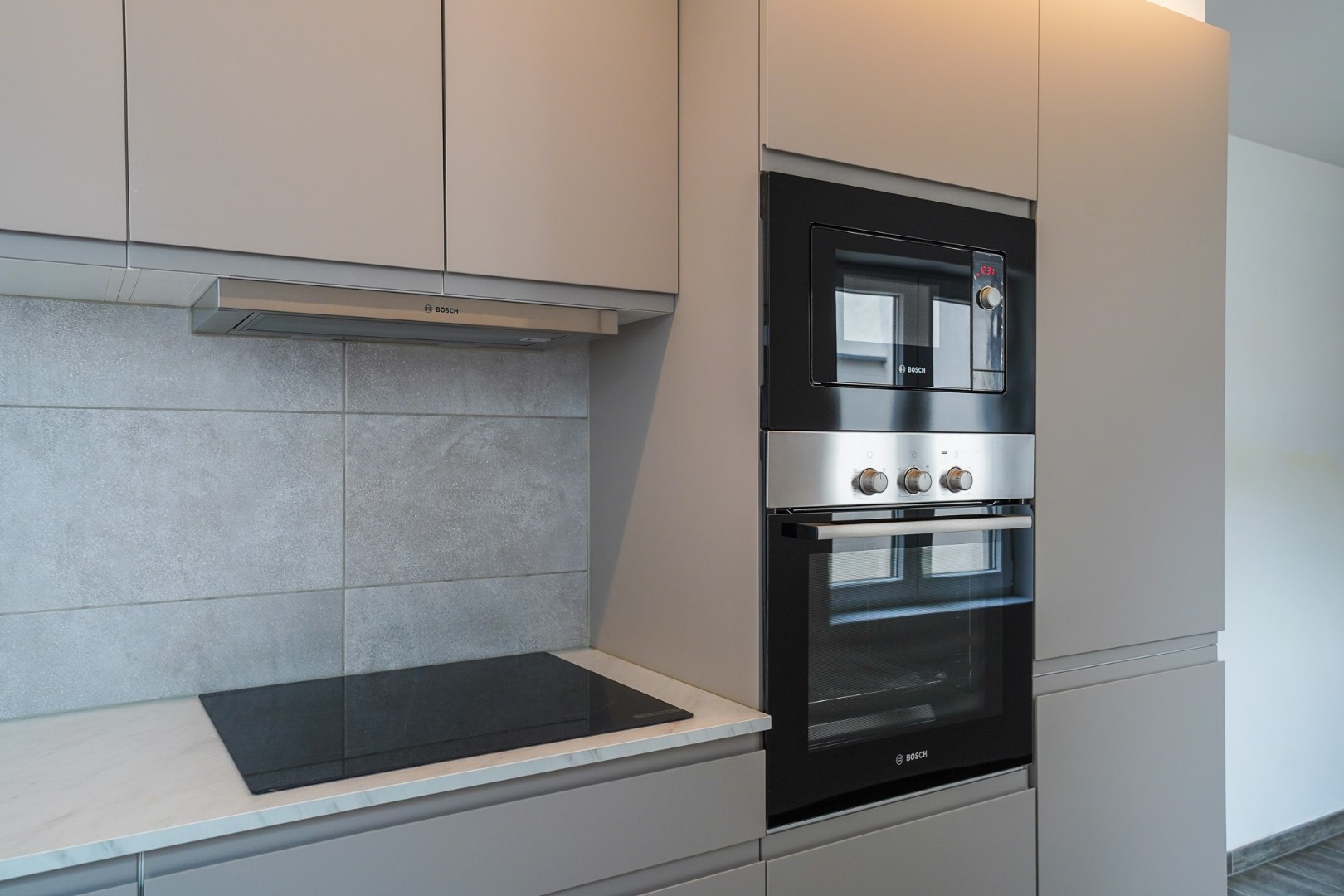 Volledig gerenoveerde rijwoning met 3 slaapkamers in Stene 