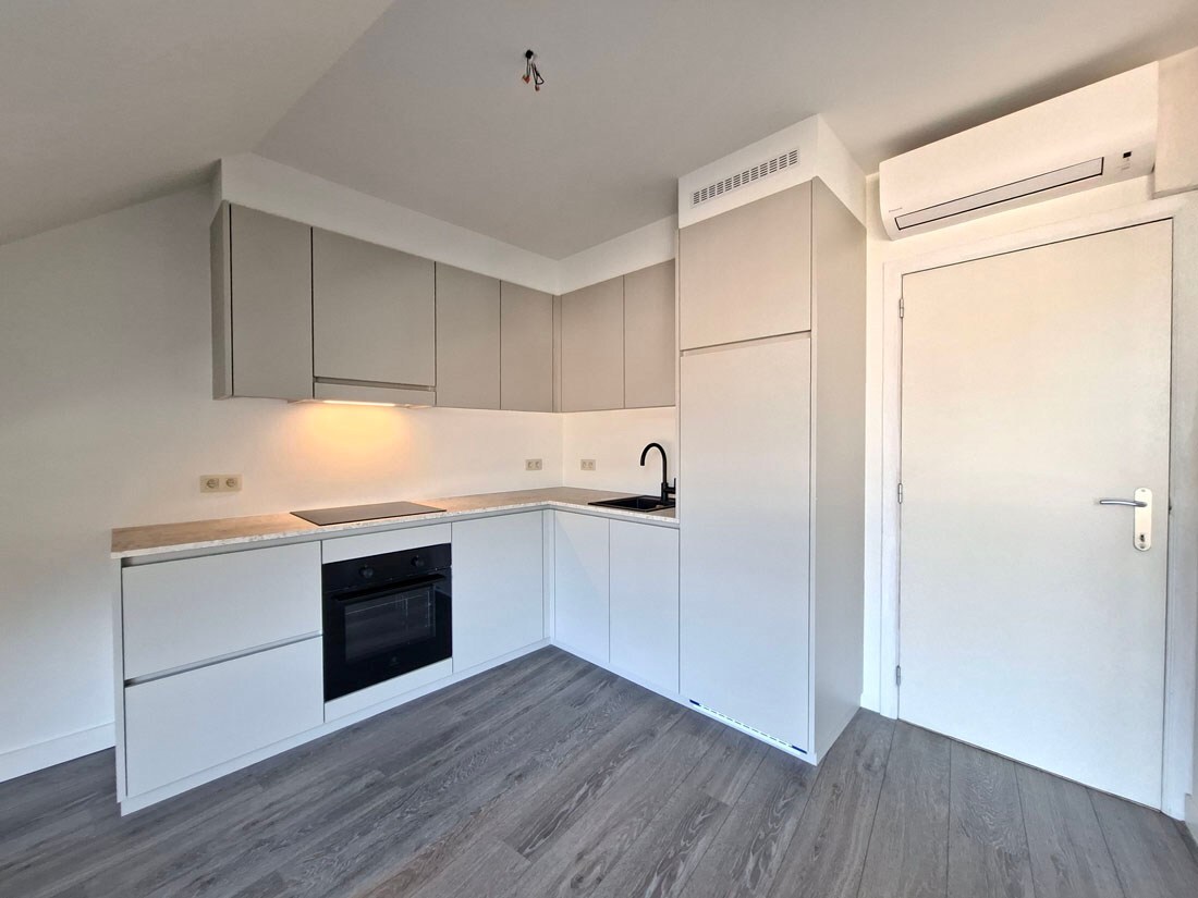 Knus dakappartement met twee slaapkamers 