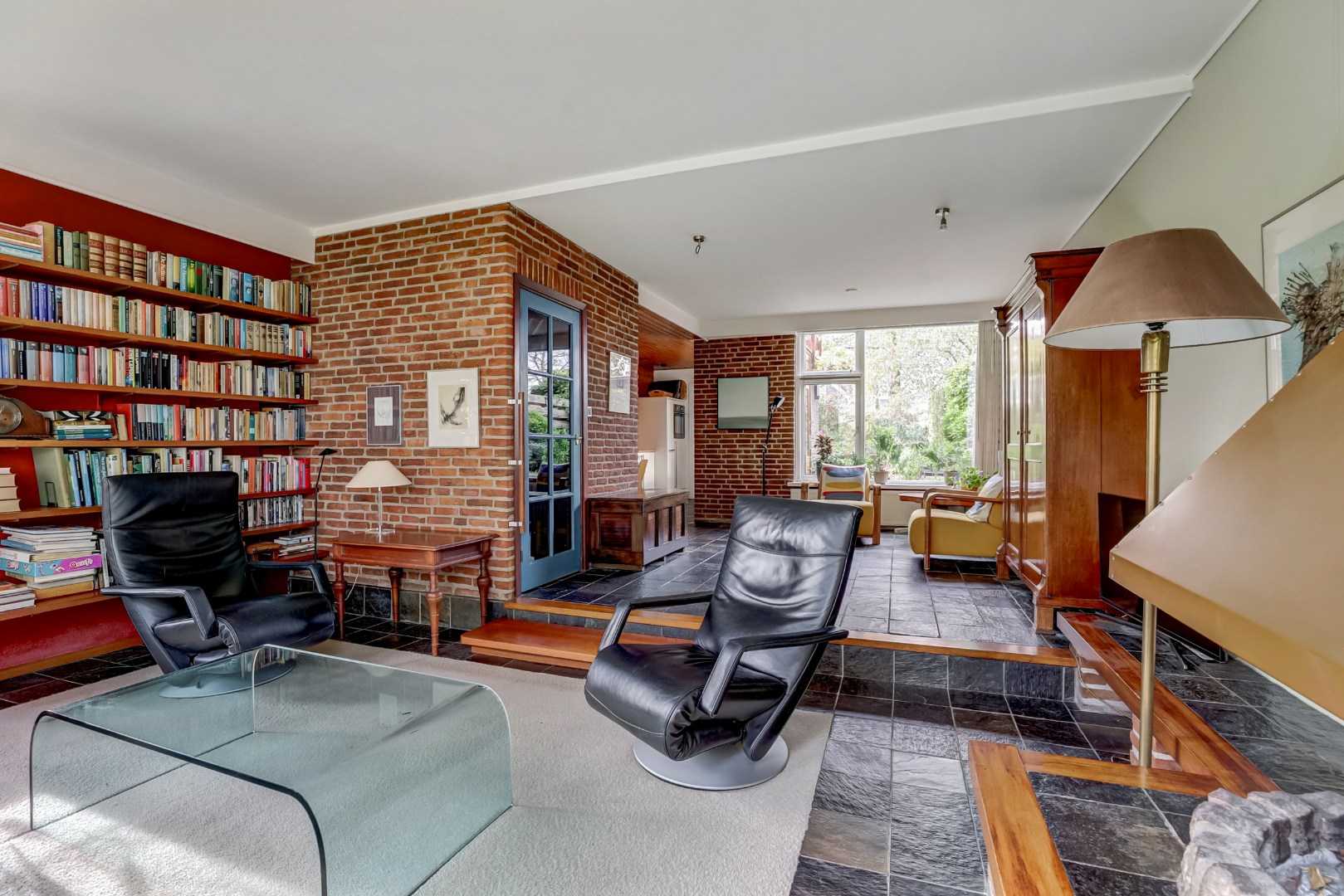 Een ruime woning op een rustige plek, met verrassend veel mogelijkheden 