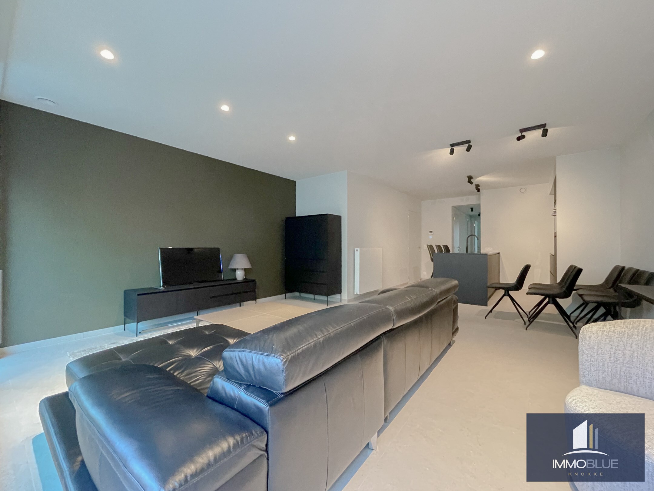 Appartement neuf avec terrasses situé sur l' avenue Paul Parmentier. 