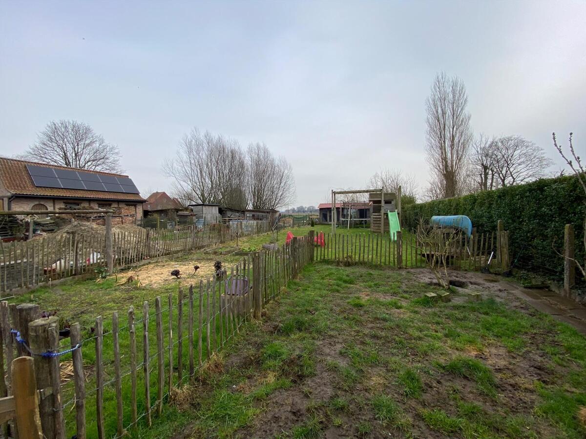 Alleenstaande woning met opslagruimte te Koekelare 