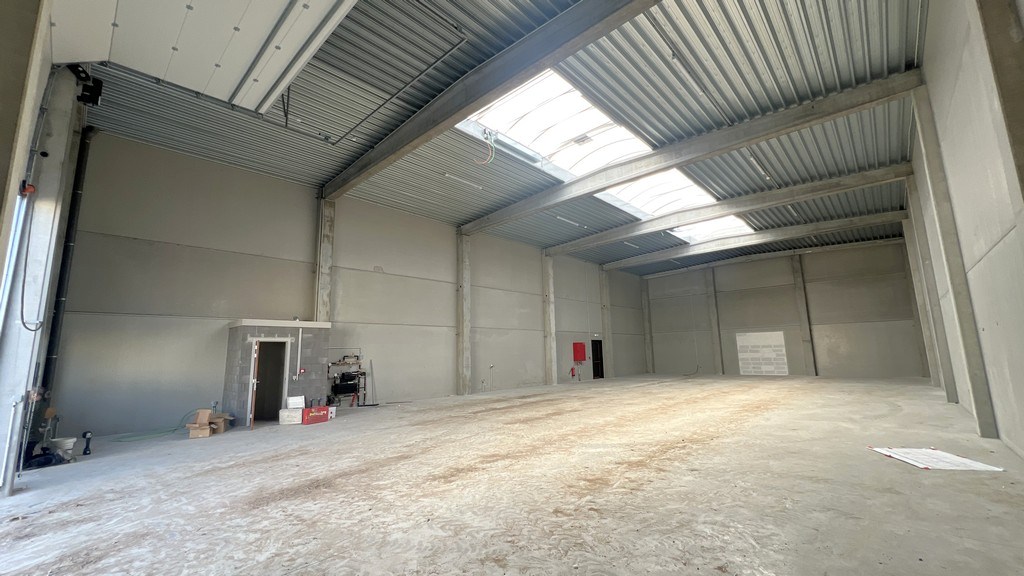 Nieuwbouw magazijnen te huur in Durmakker te Evergem