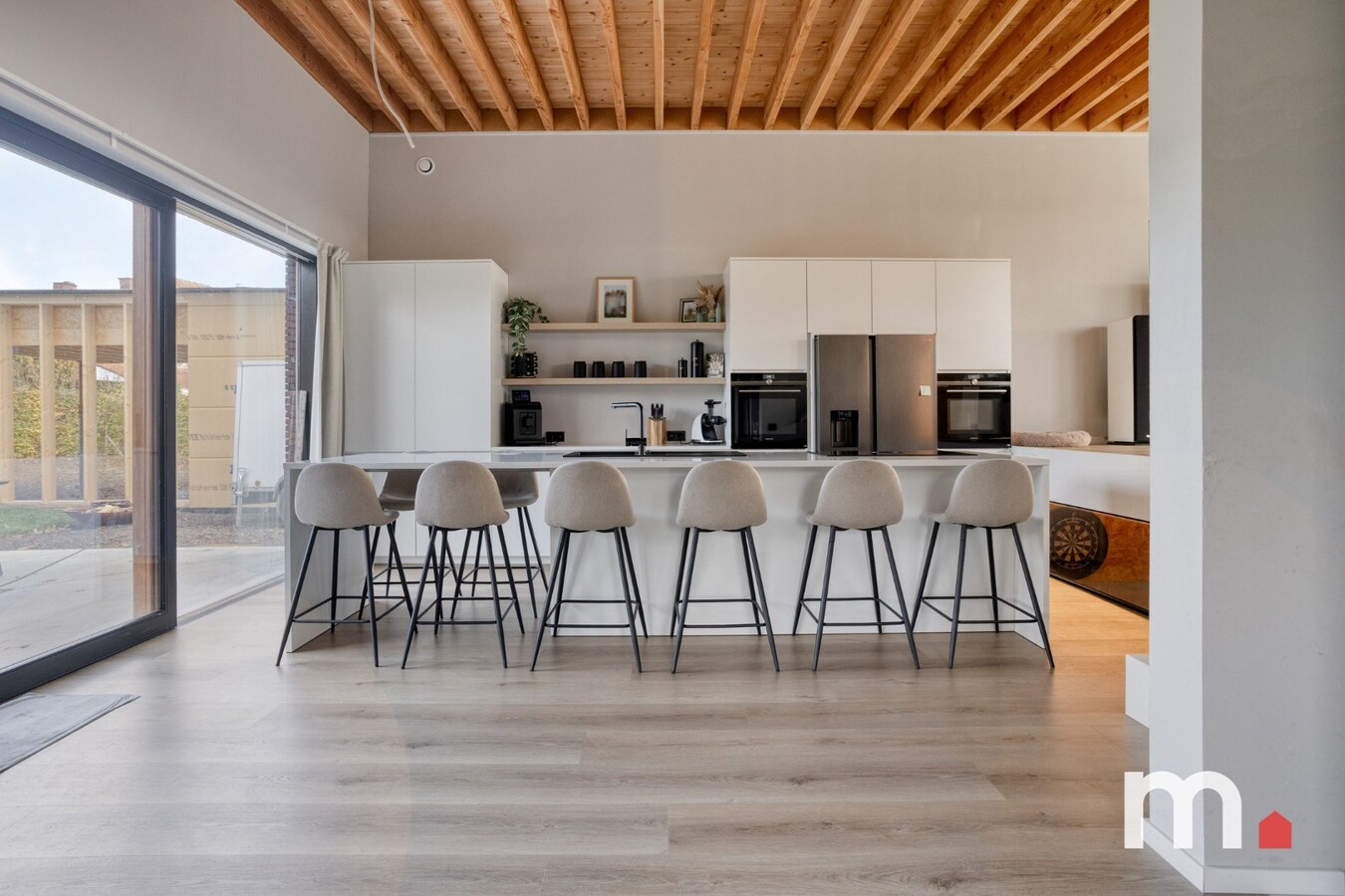 Unieke Villa te Lendelede met 5 slaapkamers met hoogwaardige afwerking ! 