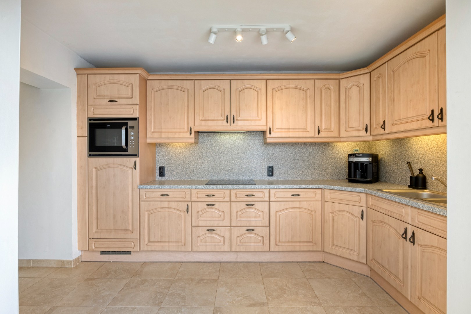 Open bebouwing op unieke locatie in Lubbeek met veel mogelijkheden  – EPC 567 kWh/m² - bewoonbare opp. 144 m² 