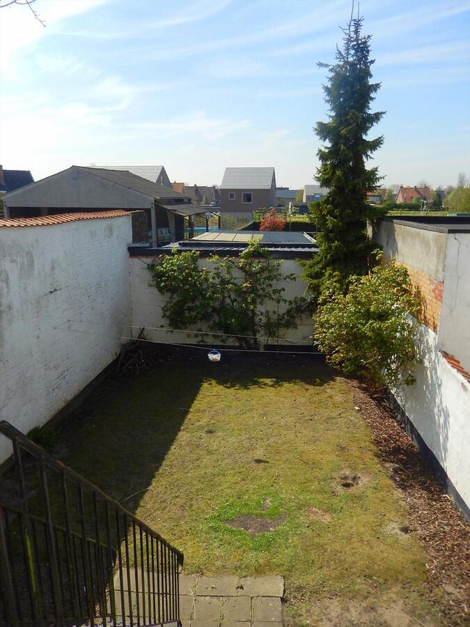 Vernieuwd appartement met zuidgerichte tuin 