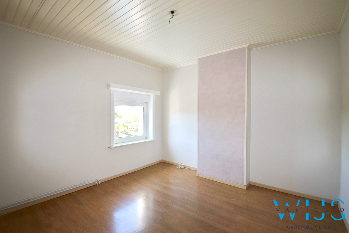 Instapklaar woonhuis op een rustige locatie te Rieme ! 