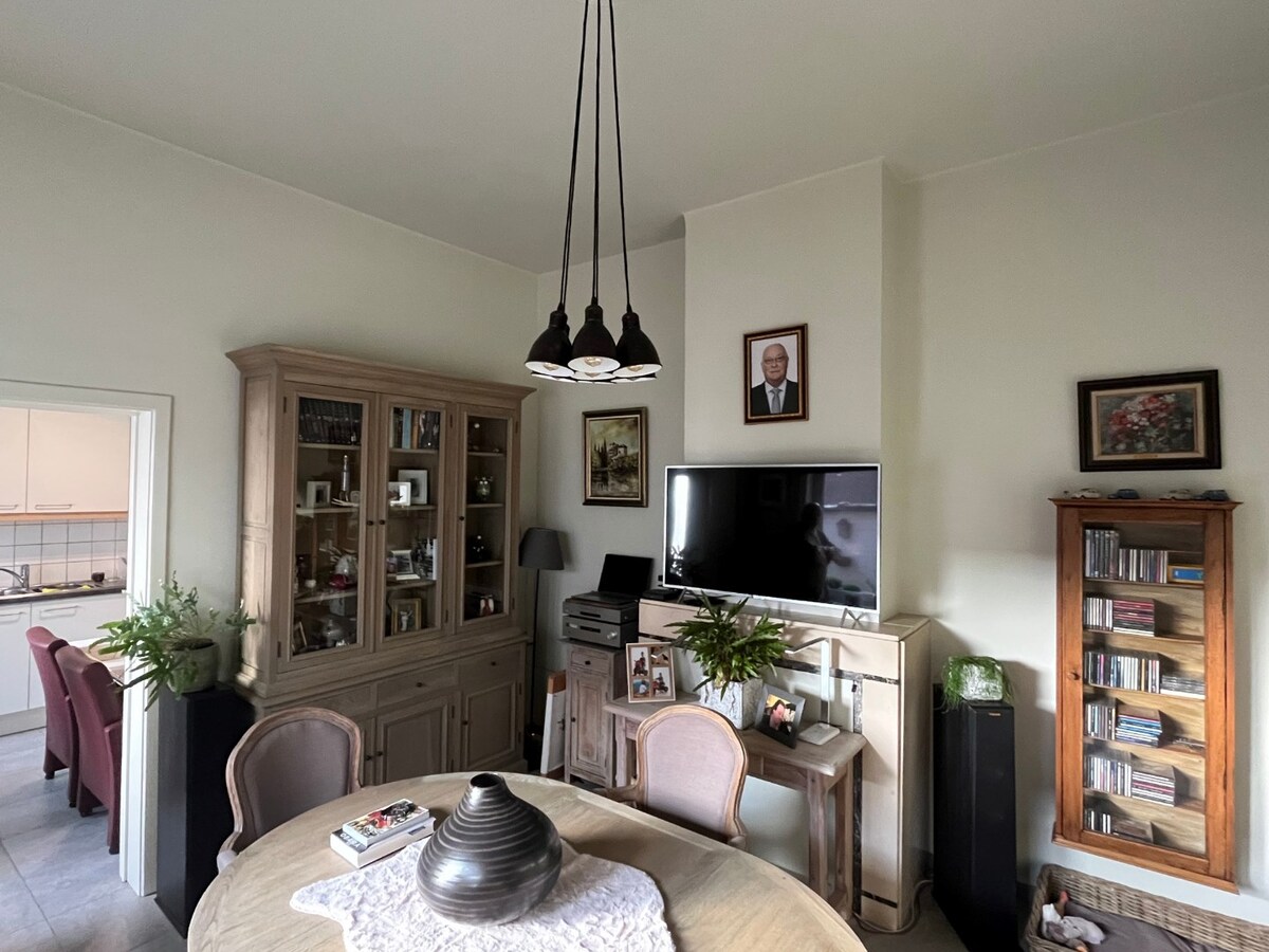 Praktische, ruime rijwoning te centrum Gavere 