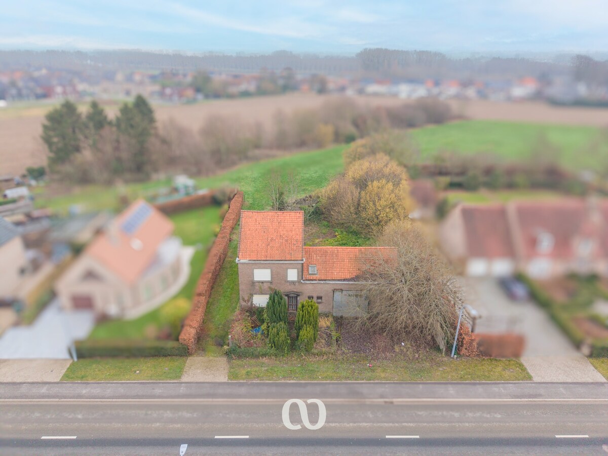 Sterk gelegen perceel met heropbouwpotentieel in Oudenaarde 