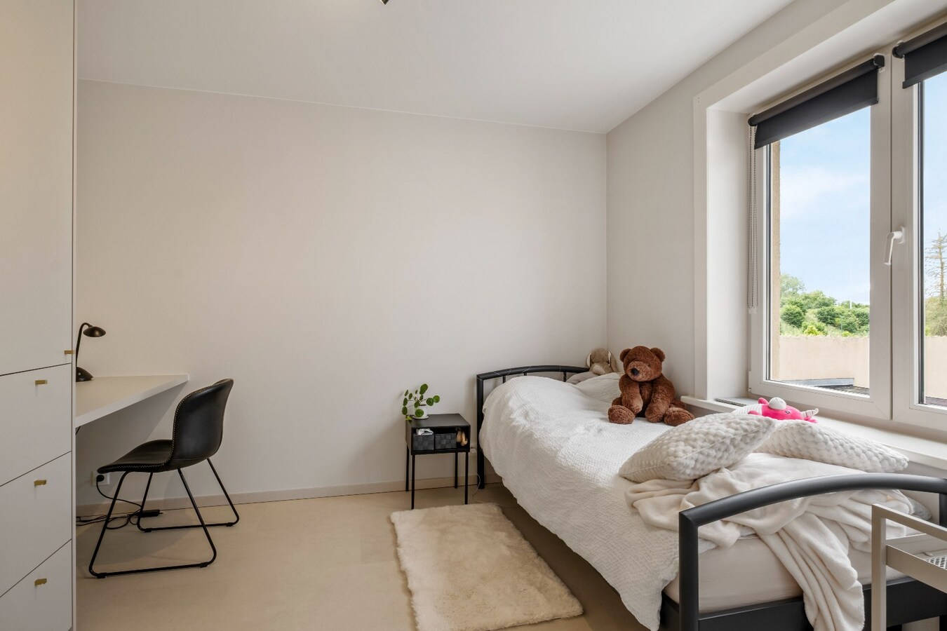 Fantastische instapklare woning met grote tuin te Heule ! 