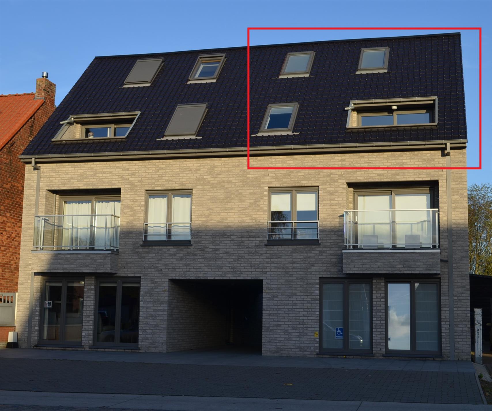 Duplex appartement met 2 slpks, terras en garage te Maldegem 