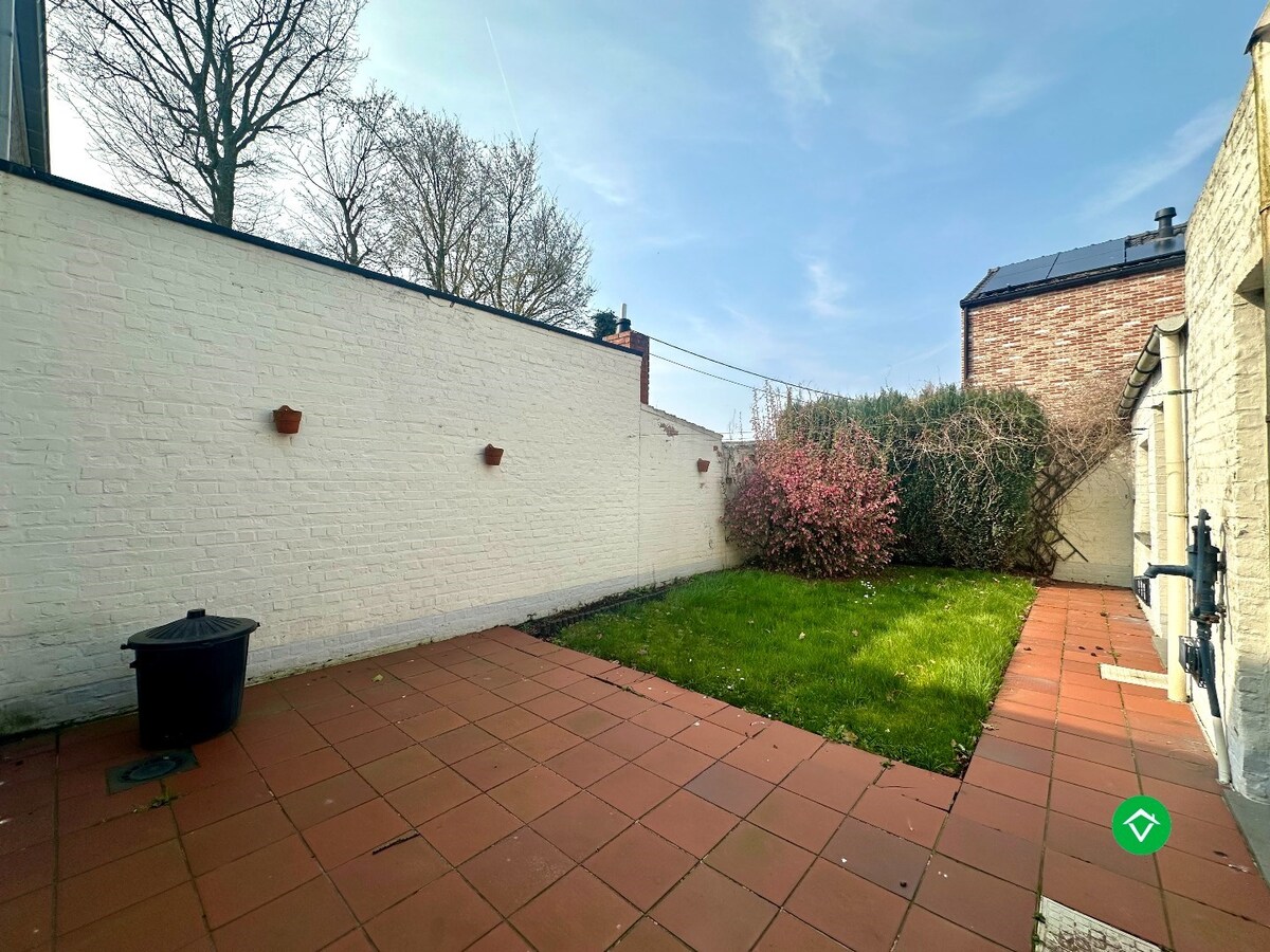 Charmante woning gelegen op een boogscheut van het centrum van Eernegem 