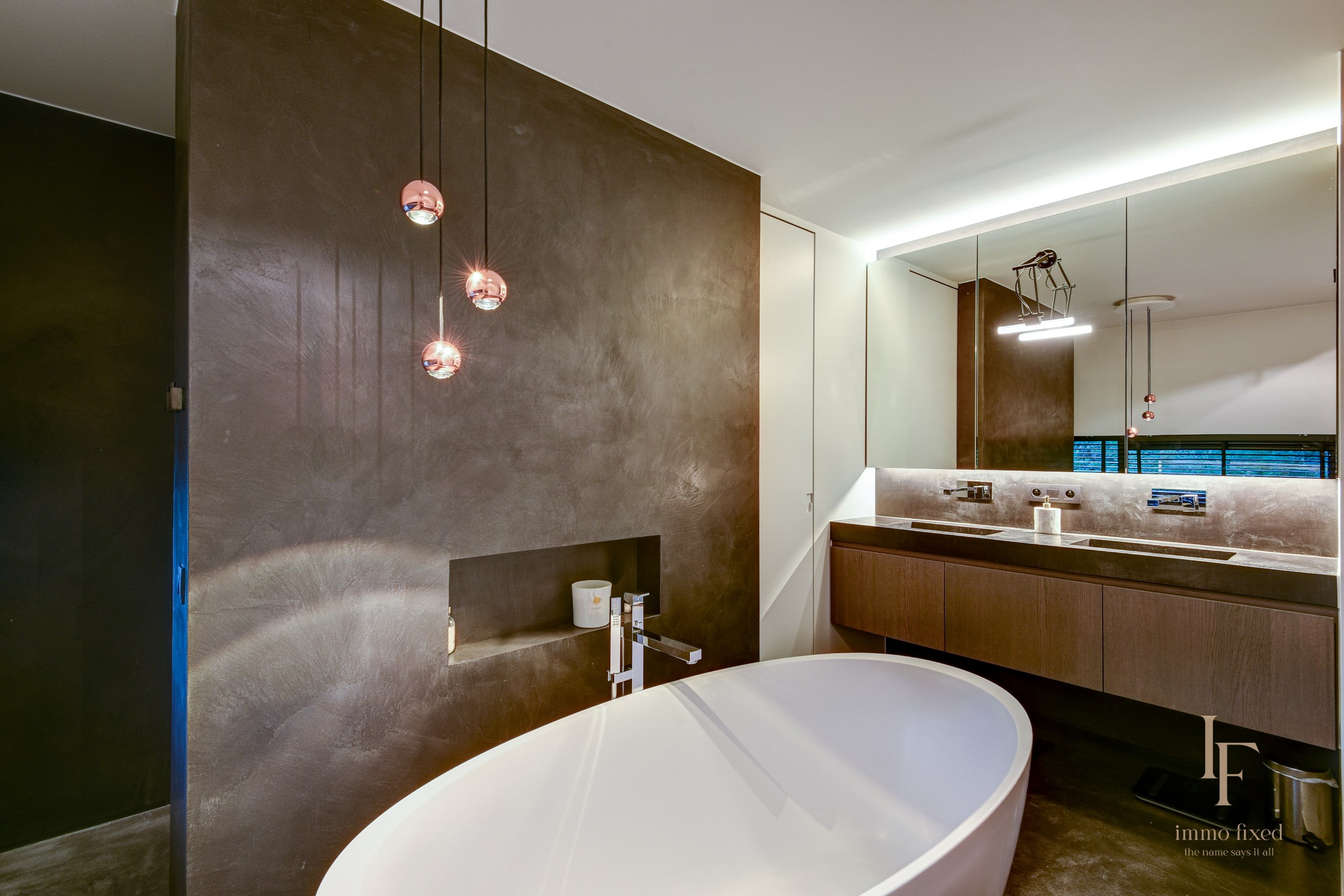 Luxe villa met 4 SLKS en praktijkruimte te SCHILDE! 