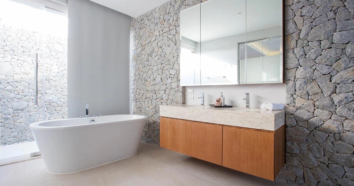 Thailand: Botanica Lakeside in Phuket 