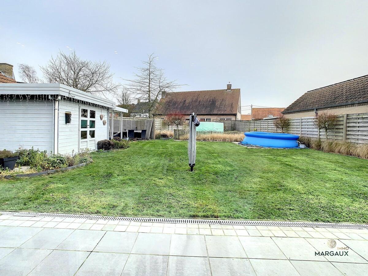 Rustig gelegen vrijstaande villa met grote tuin 