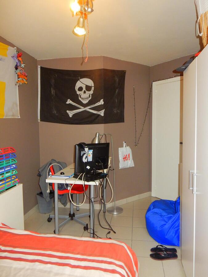 Gezellige rijwoning met tuin en een dubbele garage 