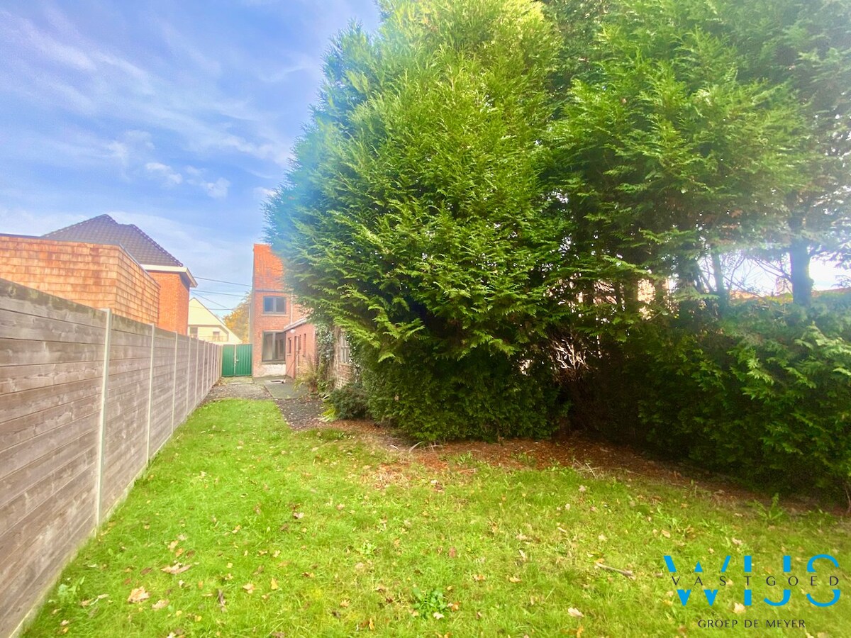 Te renoveren woonhuis op 430m² te Rieme/ Ertvelde ! 