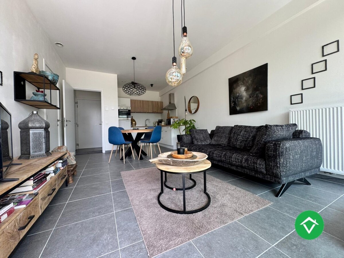 Modern 1-slaapkamerappartement met ruim terras aan de Vaartdijk in Brugge – EPC A 