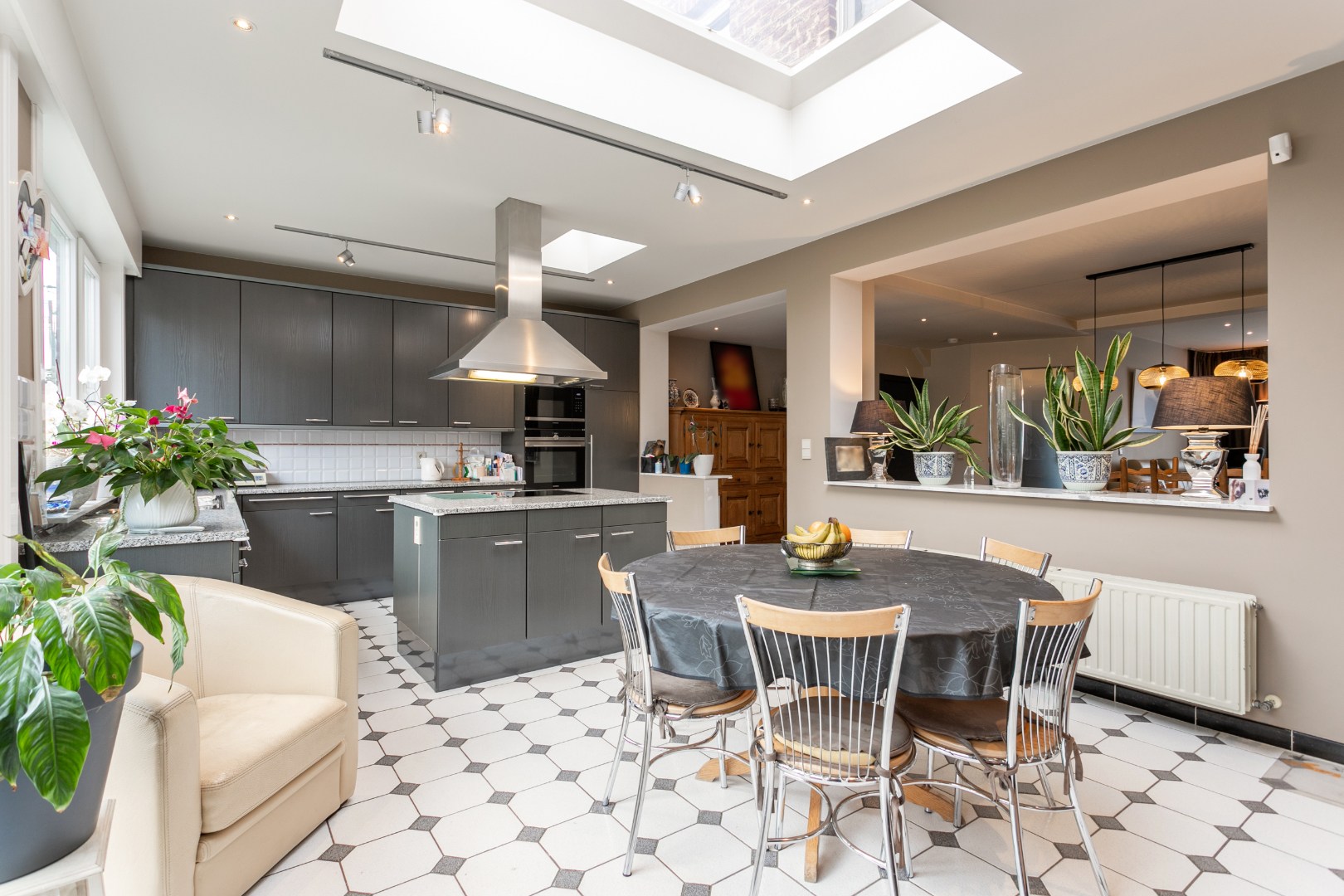 Energiezuinige woning met 5 slpk, tuin en garage 