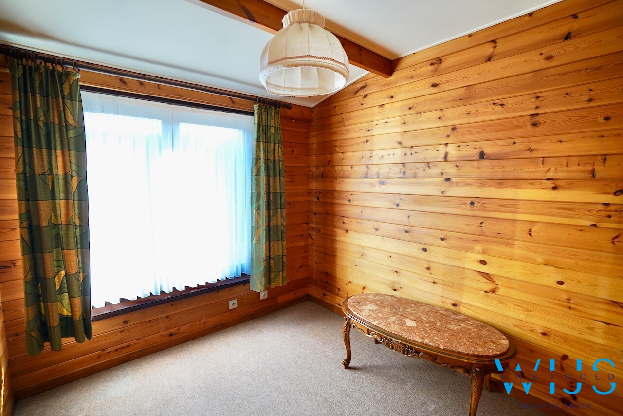 Enorm goed gelegen bungalow op 668 m² te Ertvelde ! 