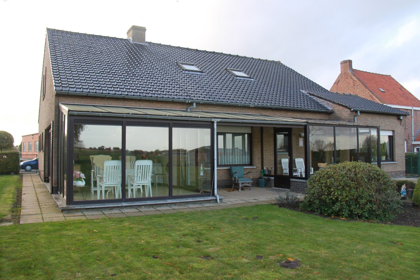 Alleenstaande woning met open zicht achteraan 