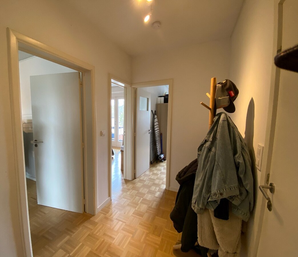 Lichtrijk 2 slaapkamer-appartement nabij de Sterre. 