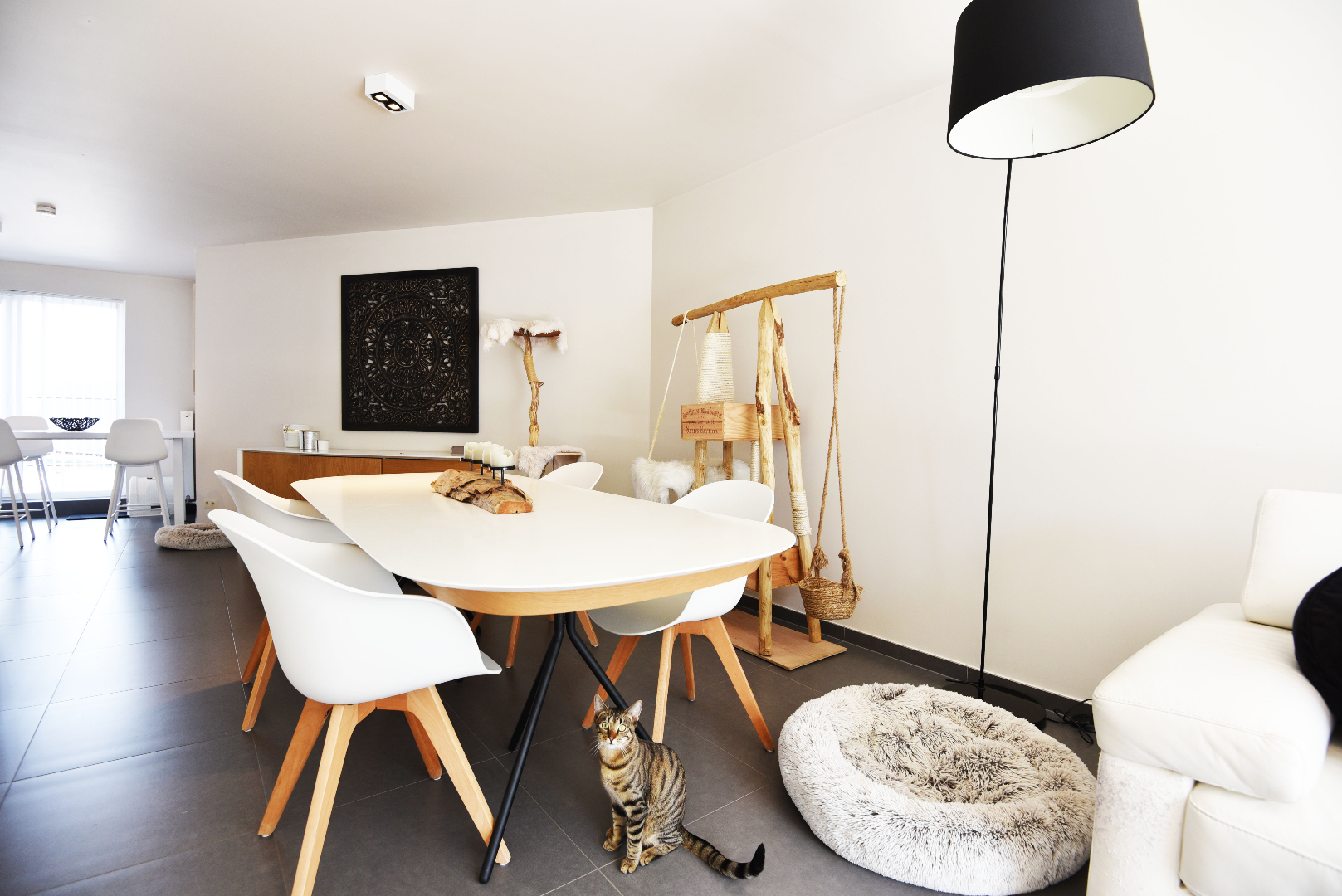 Energiezuinige bel-etage met ruime garage en 3 slpks nabij centrum Maldegem 