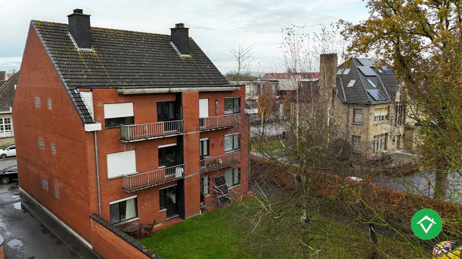 Appartement met 2 slaapkamers en garage in centrum Koekelare 