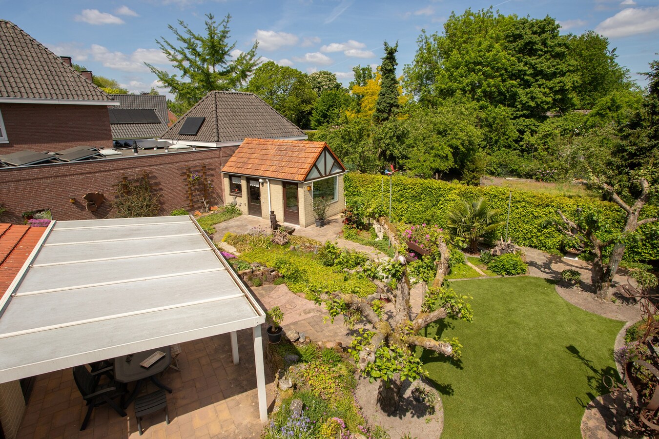 Vrijstaande woning met karakter, ruimte en een verrassende buitenruimte. 
