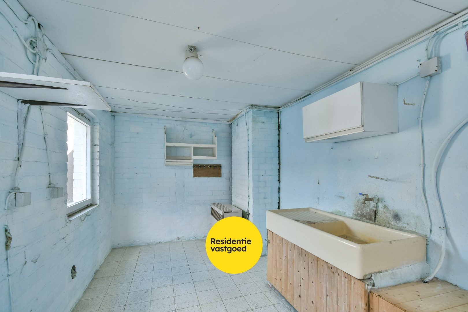 Te renoveren halfopen bebouwing in Kortemark! 