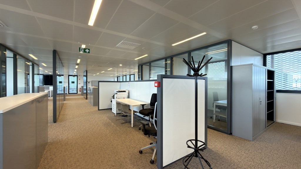 Duurzame kantoren te huur in industriezone te Hoboken