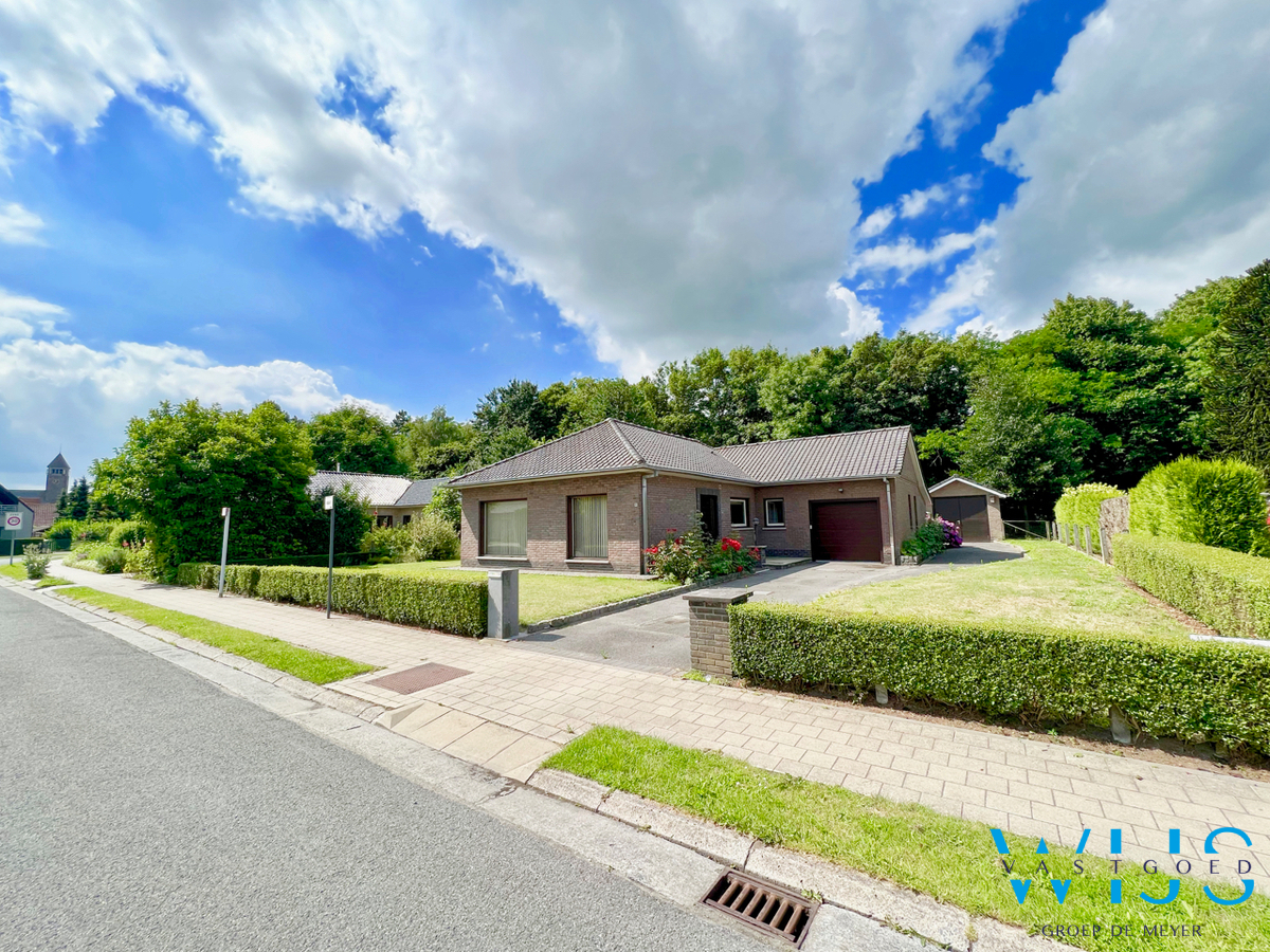 Mooie alleenstaande woning op een ideaal perceel van 837m² te Kluizen 