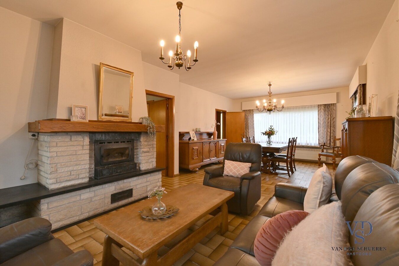 Degelijke laagbouw met grond (> 3600 m²). 