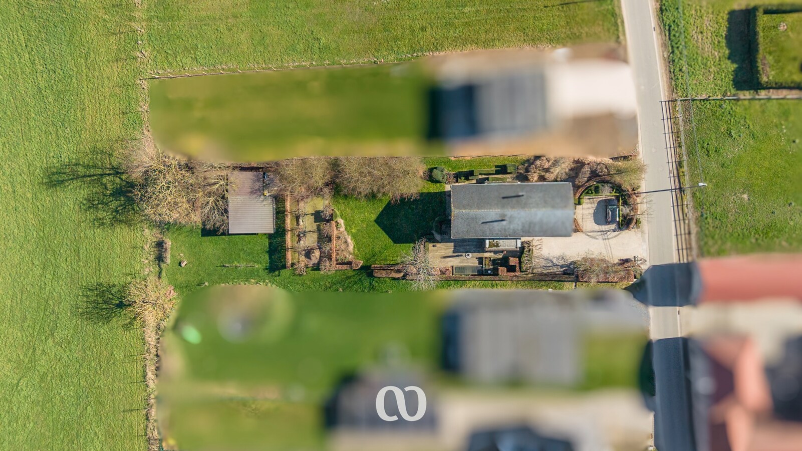 Bijzondere architectenwoning in groene en rustige omgeving 