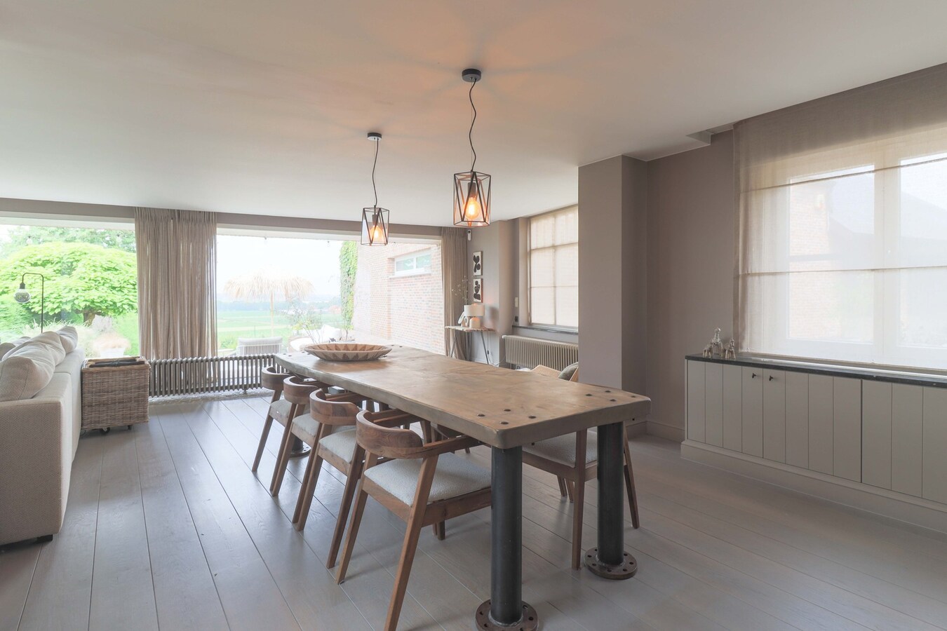 Unieke Villa te Moorslede met 5 slaapkamers op 726m² ! 