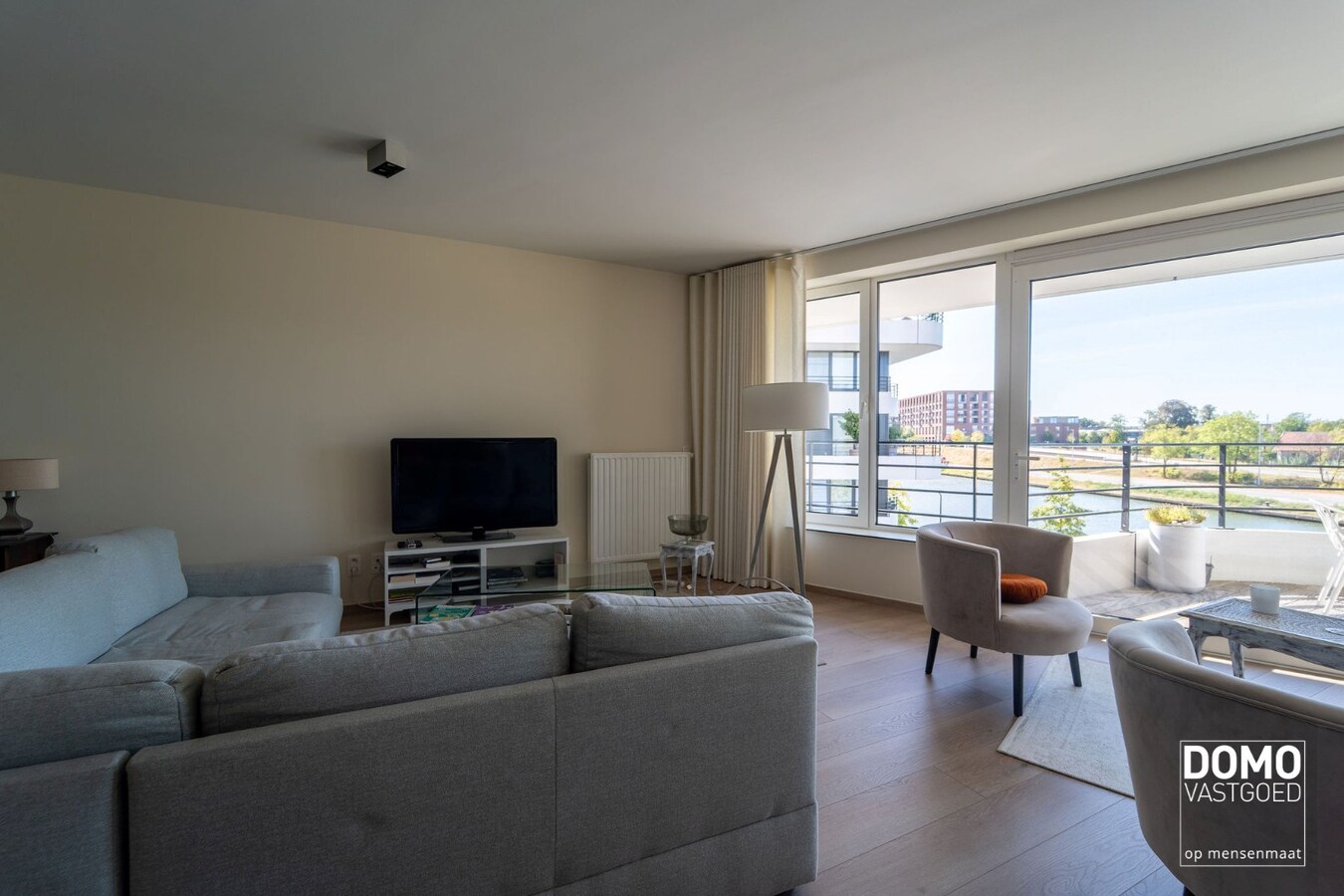 Wonen met zicht op het water – een oase van rust vlak bij het bruisende centrum van Hasselt. 