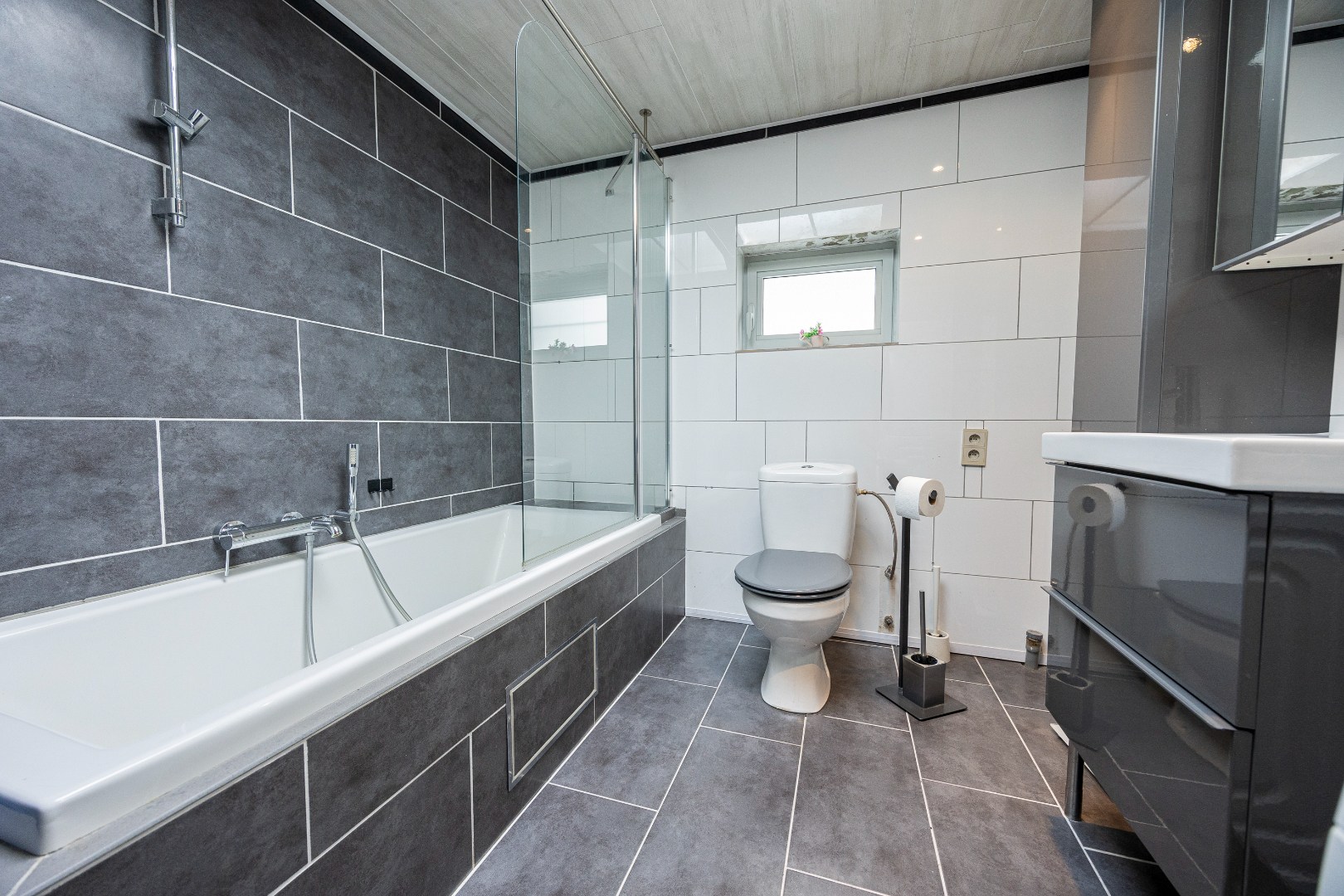 Instapklare woning met tuin, oprit en groene ligging te Sint-Katherina-Lombeek 