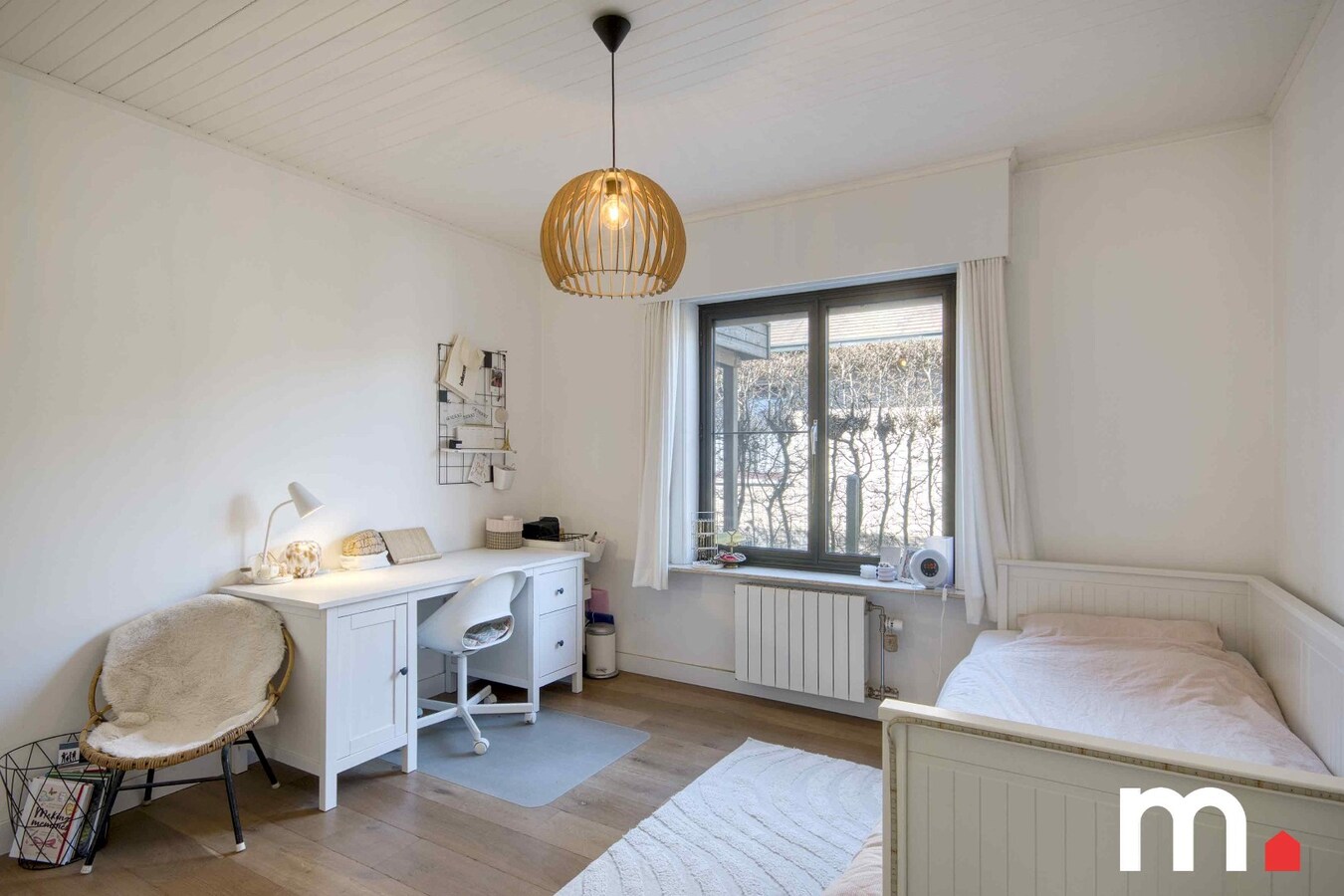 Mooie en welgelegen bungalow in centrum Oostrozebeke ! EPC B ! 