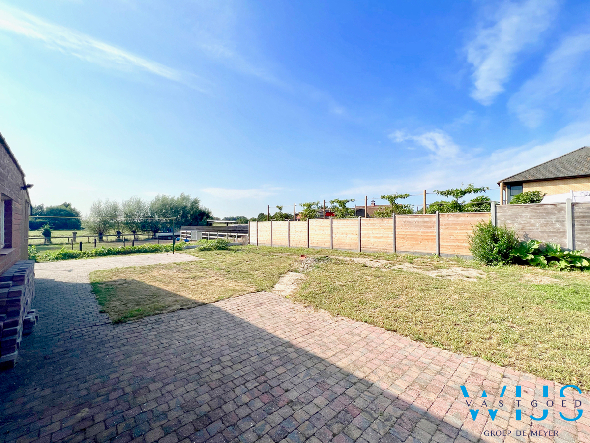 Instapklaar woonhuis op een prachtige ligging te Ertvelde ! 