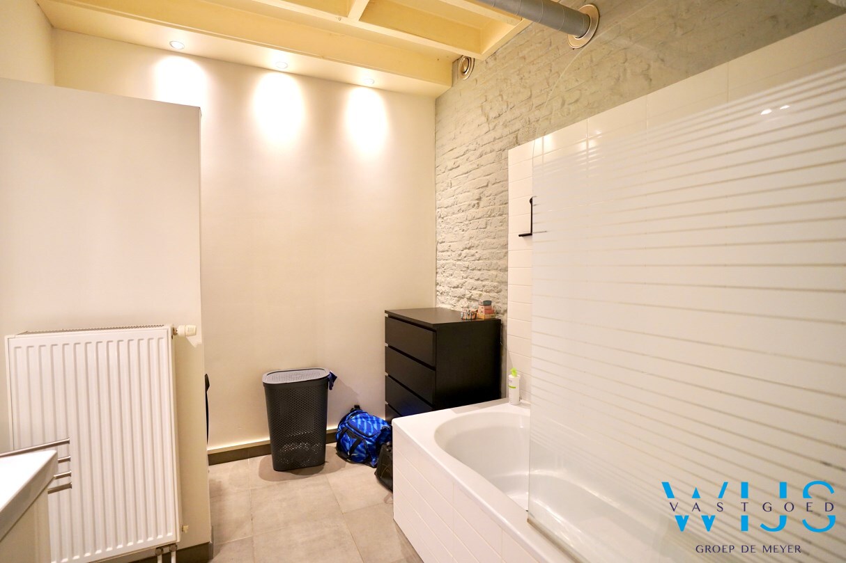 Instapklaar woonhuis met tuin te centrum WAARSCHOOT ! 