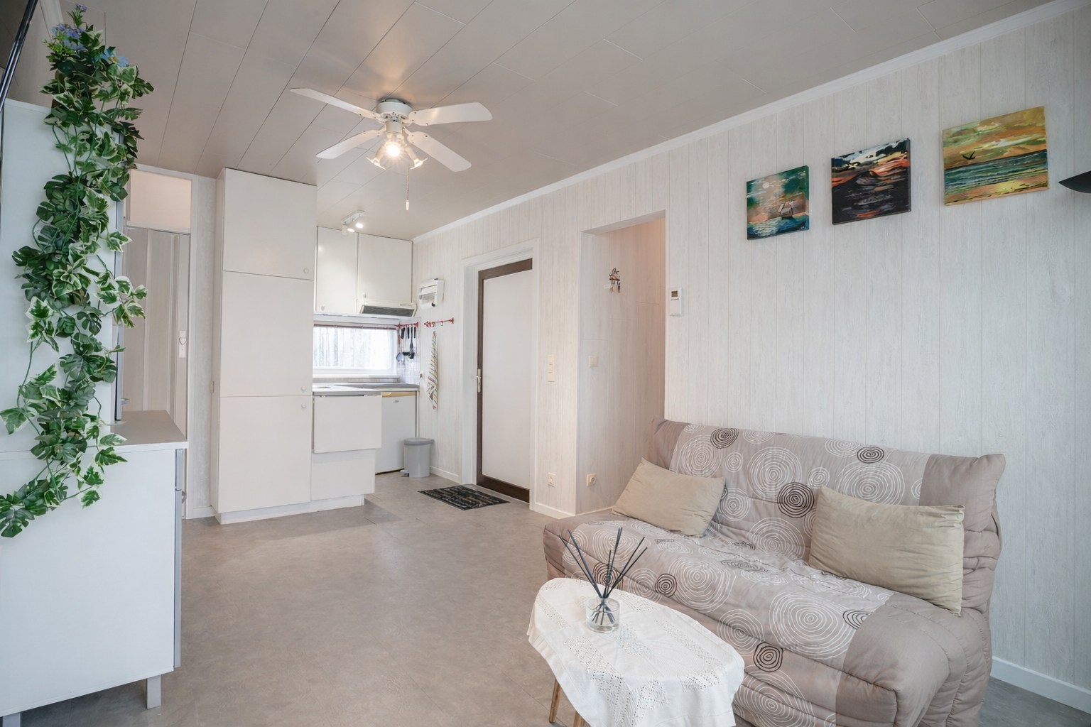 Gezellige vakantiewoning met 2 slaapkamers te Koksijde, nabij het natuurgebied de Doornpanne duinen. 