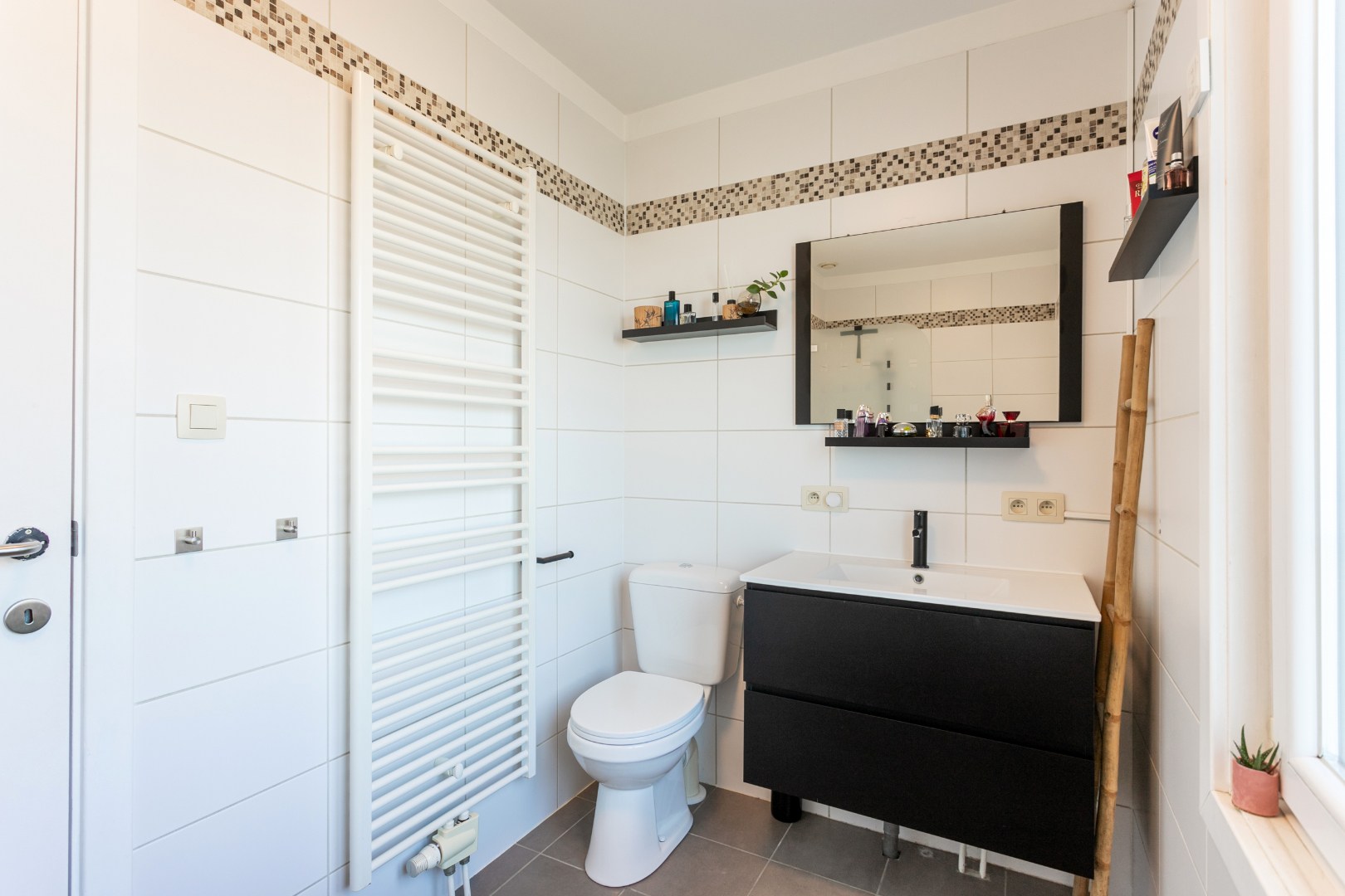 Recente woning (EPC B) met 5 slaapkamers en tuin te Braine-le-Château 