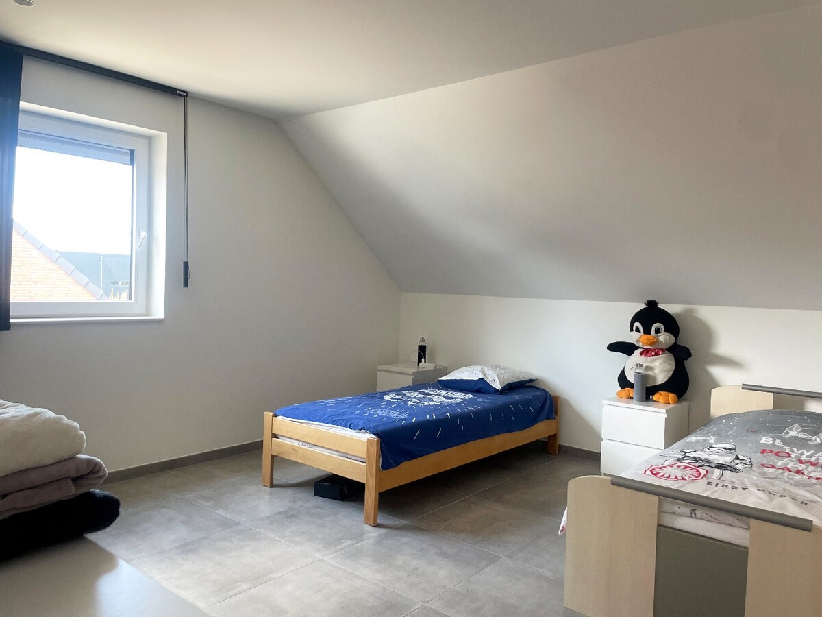 Coup de cœur assuré : maison 3 façades moderne et lumineuse ! 