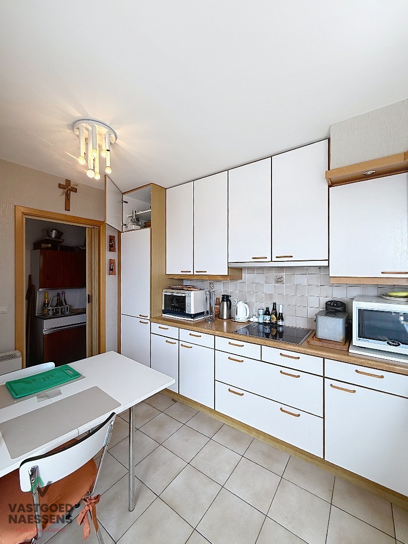 APPARTEMENT À RÉNOVER DE 3 CHAMBRES - TERRASSE ENSOLEILLÉE - QUARTIER RÉSIDENTIEL CALME 
