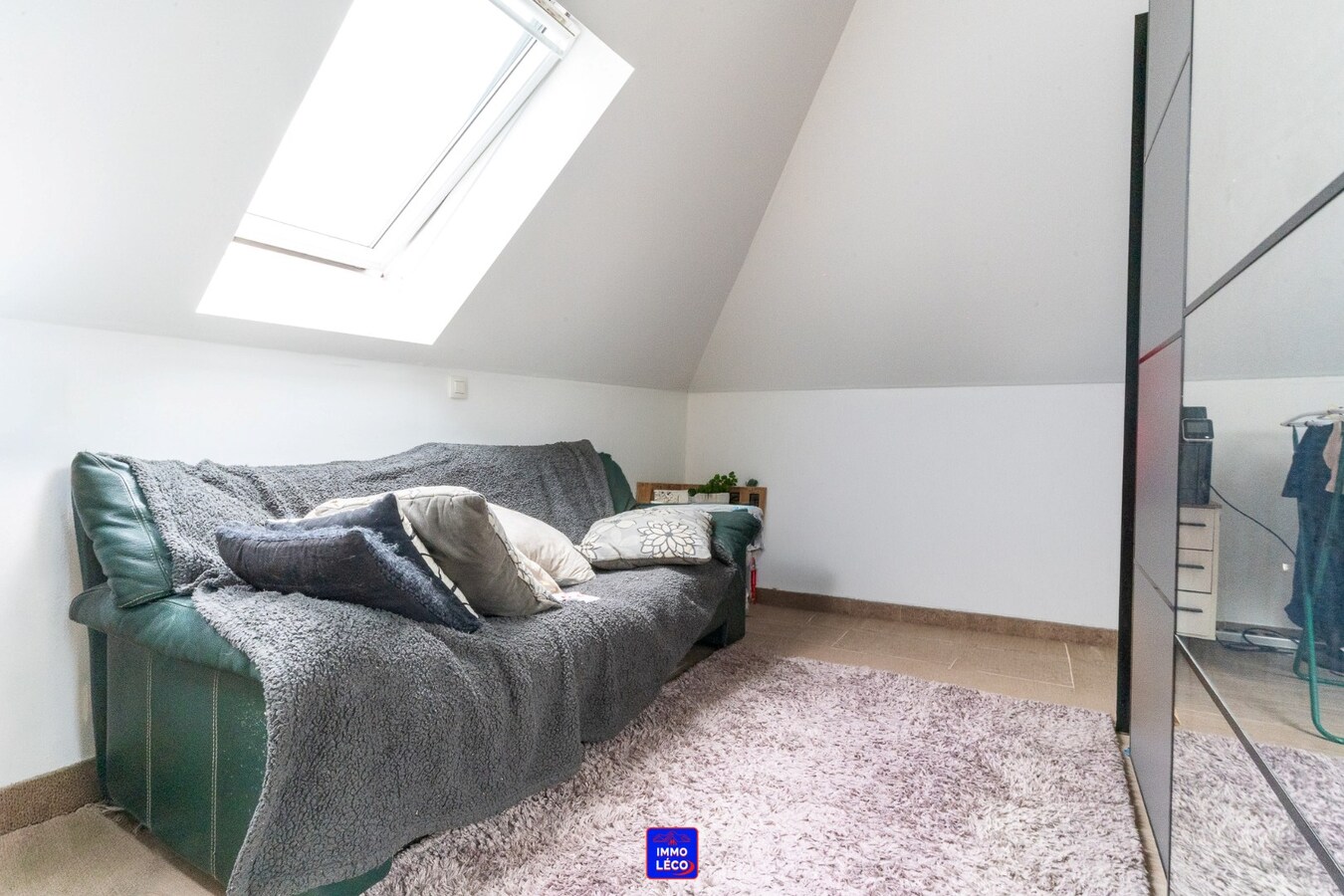 Appartement récent "DUPLEX" 3 chambres, terrasse et parking ! TOP SECTEUR ! 